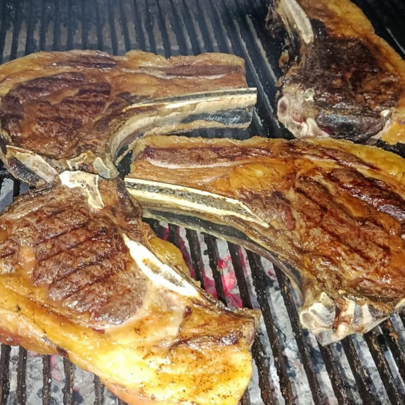 Venga a probar nuestras carnes a la brasa